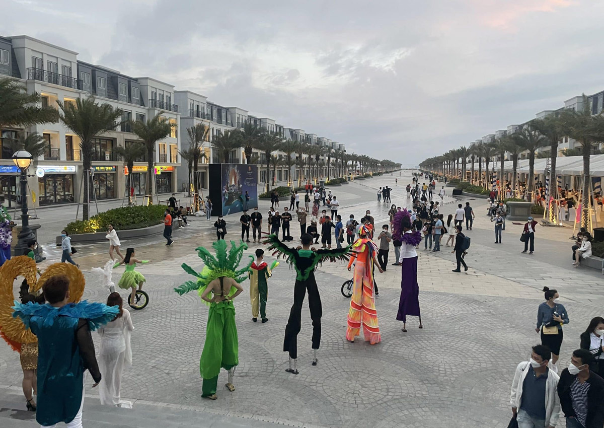 Tiến độ thi công MerryLand Quy Nhơn 03/2022