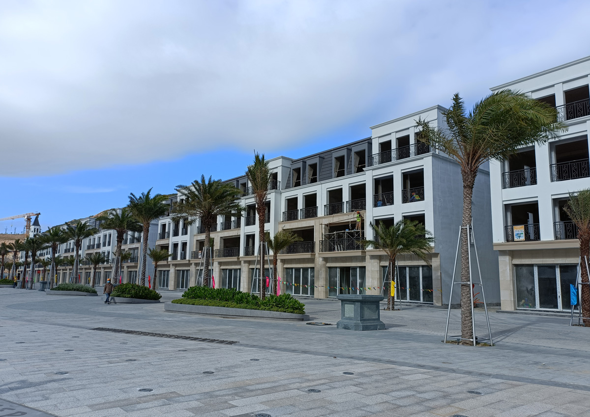 Tiến độ thi công MerryLand Quy Nhơn 03/2022